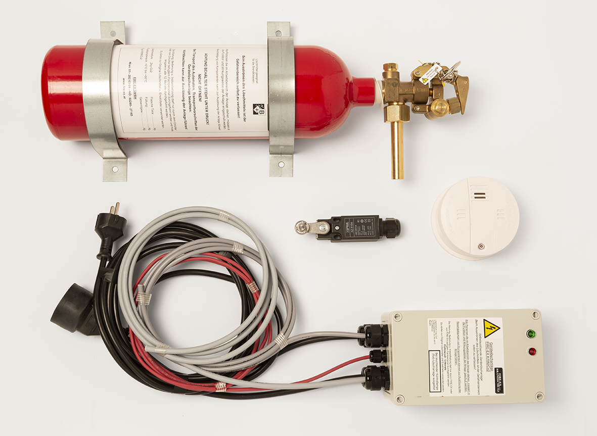 SET 1 - Kleinlöschanlage FE/K/RM/CO2 mit 2kg